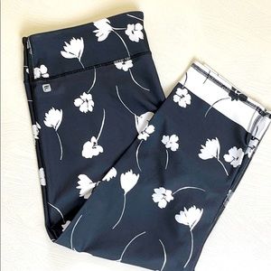 Fabletics floral Capri leggings